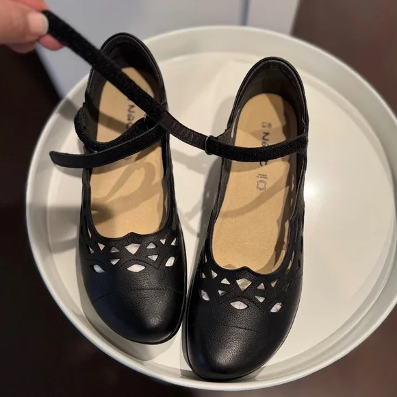 Naot - Agathis Black Soft - Multiple Sizes (New w/ box) - Picture 9 of 12